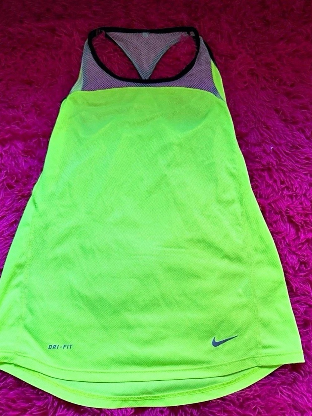 Nike Dri-FIT tank top in Green Size XL